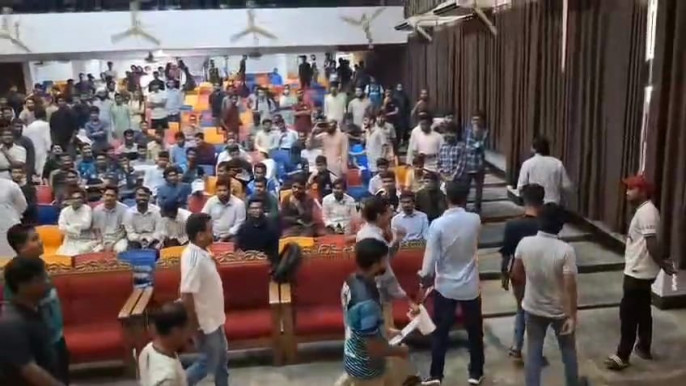 ‘ভালো বন্ধু’ ট্রাম্পকে যেখানে বুঝতে ভুল হয়েছে মোদীর